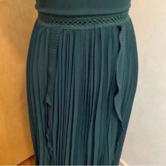 Lulus Never a Dull Moment Tie-Strap Pleated Midi Dress Emerald Green XSmall